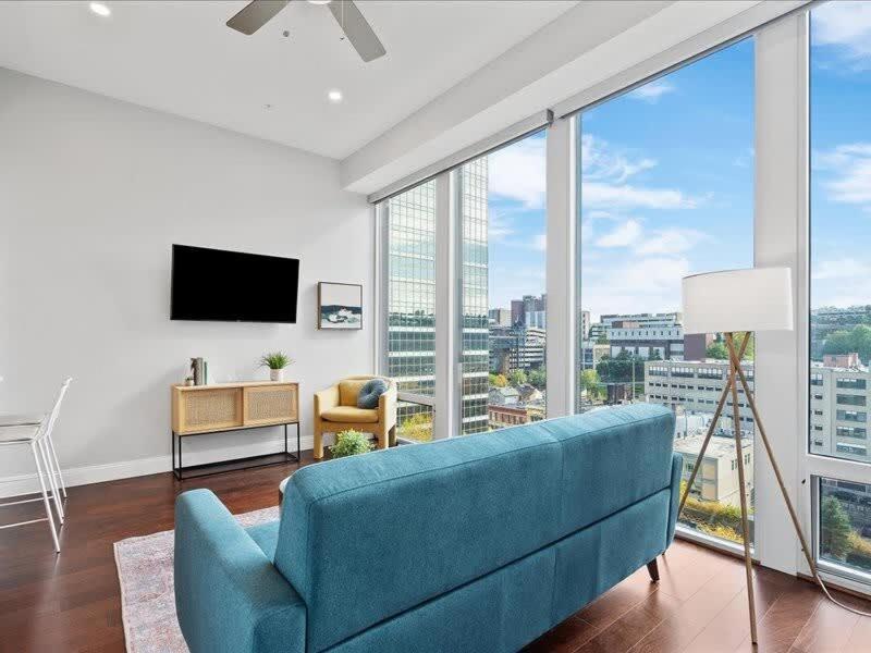 Cozysuites 1Br, Ppg Paints Arena, Pitts Питтсбург Экстерьер фото
